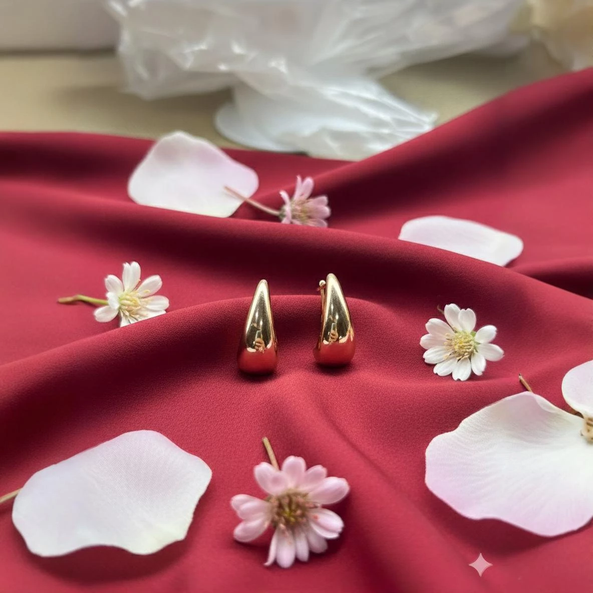 Zərif Qızılı "Damla" Sırğalar