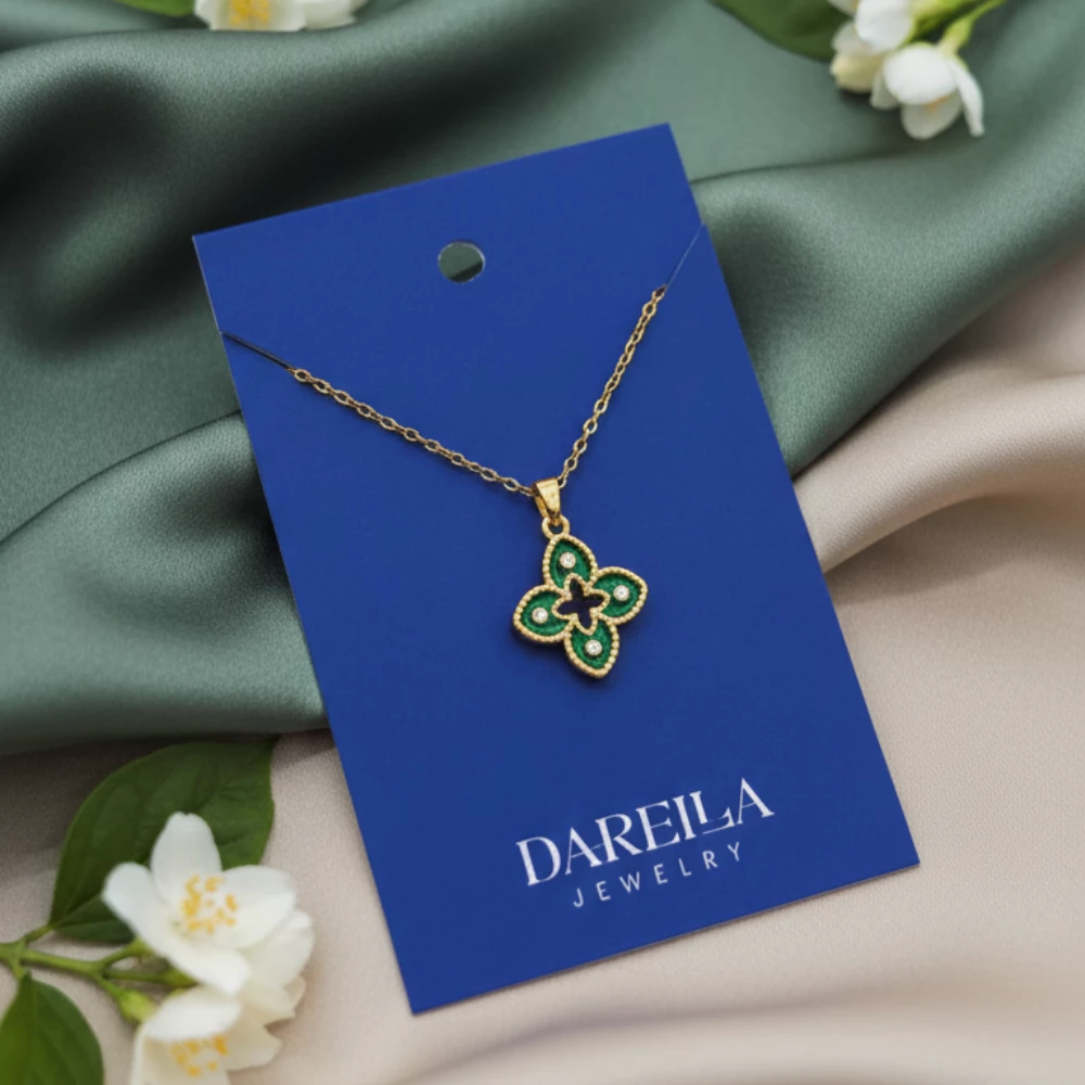 Yaşıl Emaye və Kristal Detallı Kvadrifoglio Boyunbağı